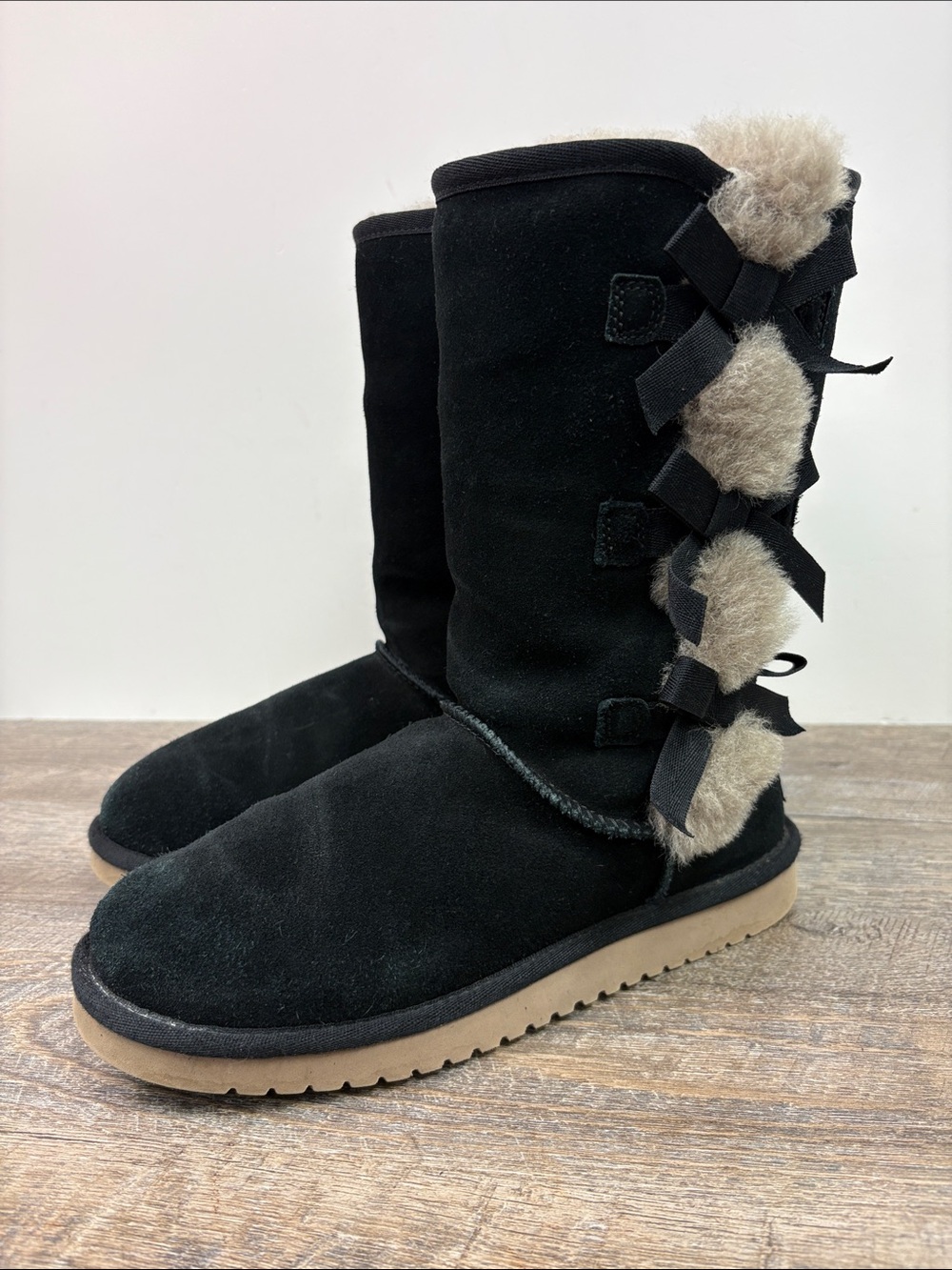 Koolaburra by UGG Tall Pom Pom Bow Suede Boots Black Women’s Size 8